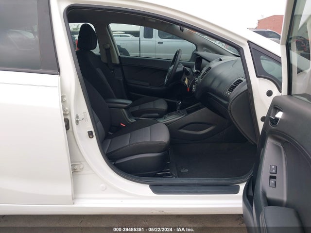 KIA FORTE LX 2016 KNAFK5A8XG5571270 Image 5