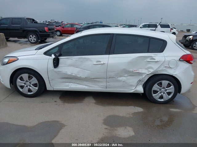 KIA FORTE LX 2016 KNAFK5A8XG5571270 Image 6
