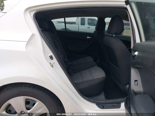 KIA FORTE LX 2016 KNAFK5A8XG5571270 Image 8