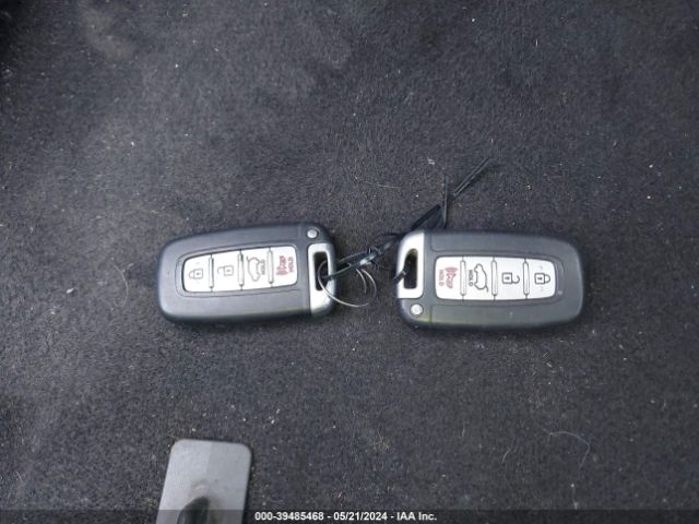 KMHTC6AE1GU255630 Hyundai Veloster Turbo