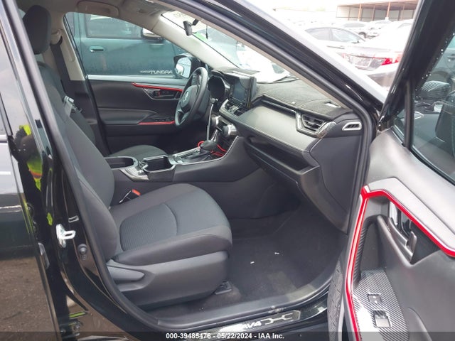 Toyota RAV4 LE 2022 2T3H1RFV3NW204236 Image 5