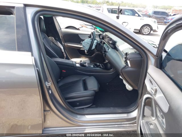 WDD3G4FB0KW026063 Mercedes-Benz A 220 4matic