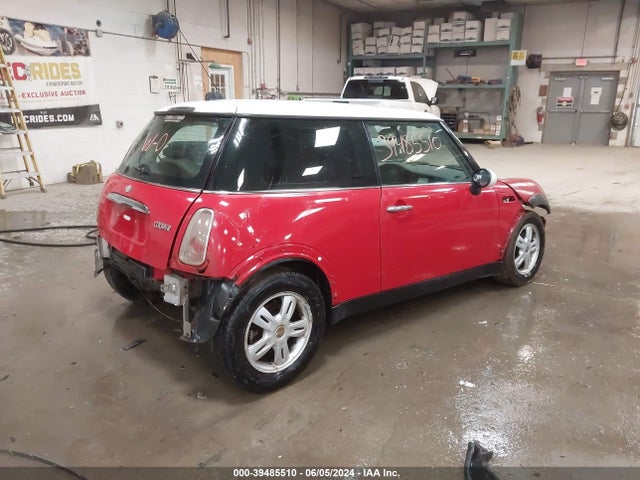 2006 MINI COOPER WMWRC33596TK64992 Photo 3