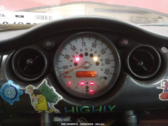 2006 MINI COOPER WMWRC33596TK64992 Photo 6