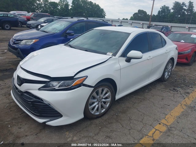Toyota CAMRY LE 2019 4T1B11HK0KU814965 Image 2