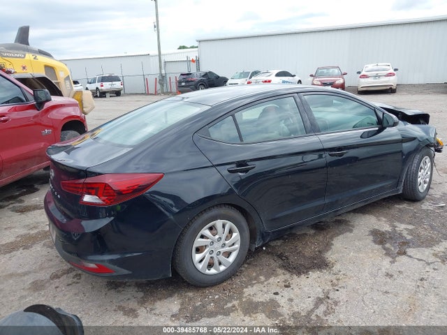 Hyundai ELANTRA SE 2019 5NPD74LF8KH490780 Image 4