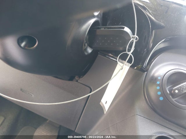 2018 FIAT 500 3C3CFFKH4JT414599 Photo 10