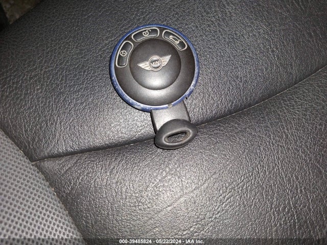 2010 MINI COOPER WMWMF3C51ATZ23030 Photo 10