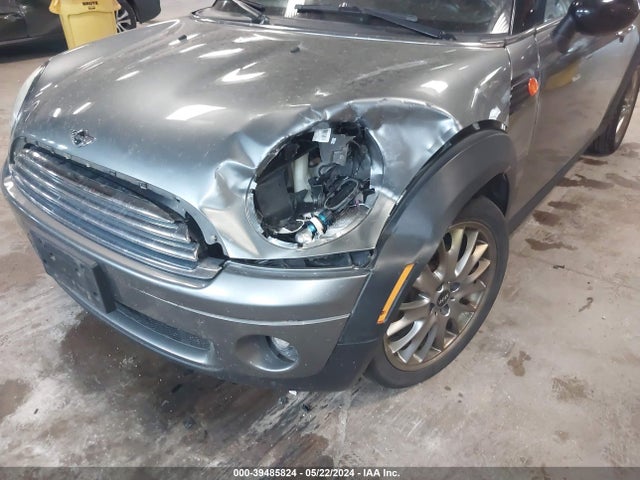 2010 MINI COOPER WMWMF3C51ATZ23030 Photo 5