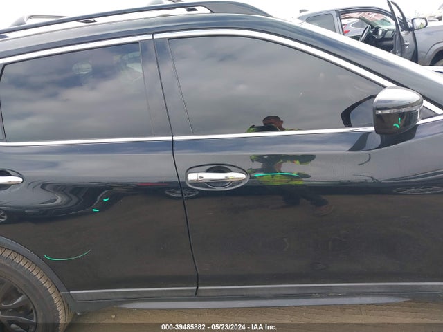 Nissan ROGUE SV 2018 5N1AT2MT5JC726329 Image 13