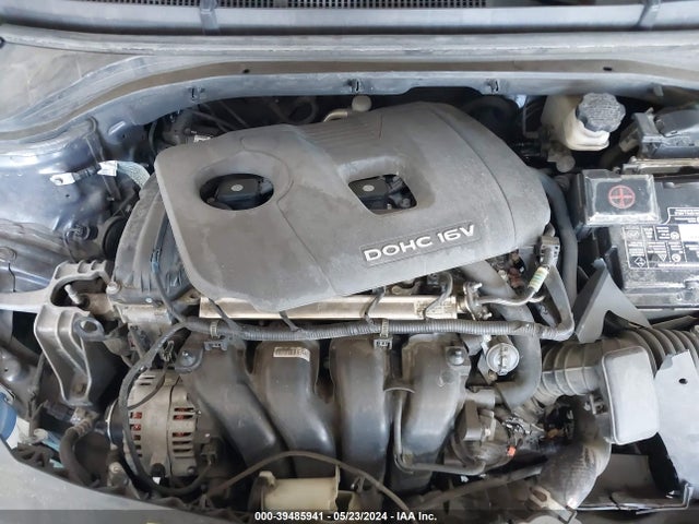Hyundai ELANTRA SE 2018 5NPD74LF2JH384680 Image 10