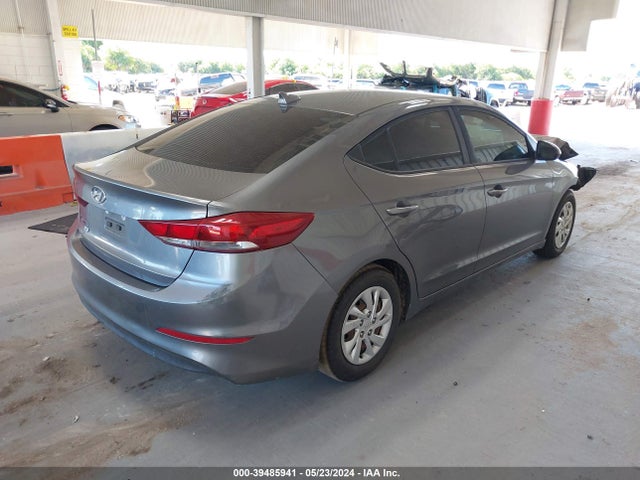 Hyundai ELANTRA SE 2018 5NPD74LF2JH384680 Image 4