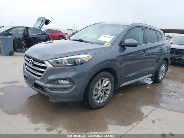 Hyundai TUCSON SE 2017 KM8J33A41HU565324 Image 2