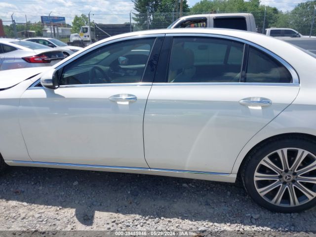 WDDZF4JB8JA423942 Mercedes-Benz E 300
