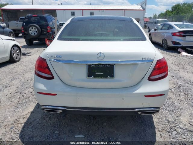 WDDZF4JB8JA423942 Mercedes-Benz E 300