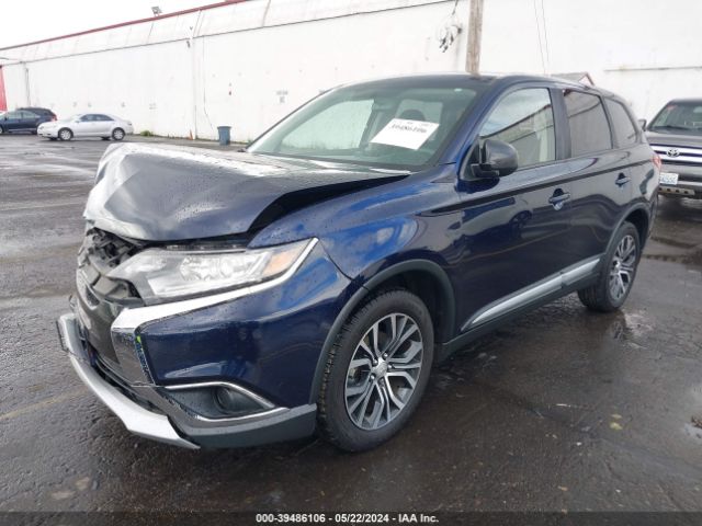 JA4AD2A35JZ016134 Mitsubishi Outlander Es