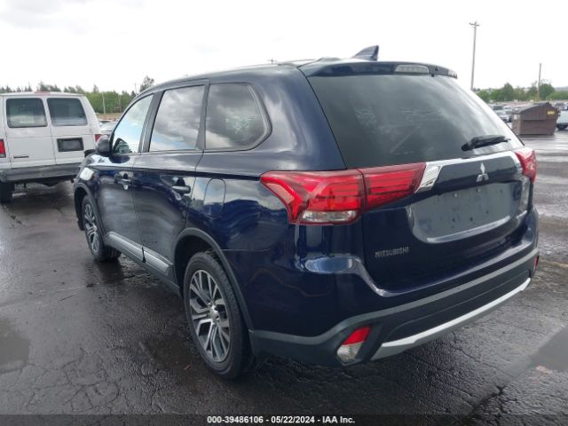 JA4AD2A35JZ016134 Mitsubishi Outlander Es