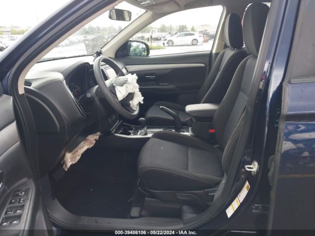 JA4AD2A35JZ016134 Mitsubishi Outlander Es