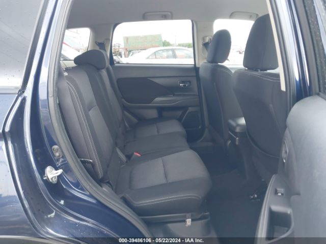 JA4AD2A35JZ016134 Mitsubishi Outlander Es