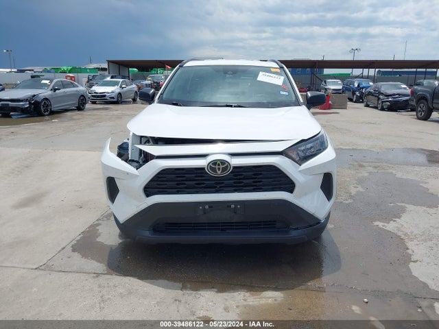Toyota RAV4 LE 2021 JTMH1RFV3MD070453 Image 13
