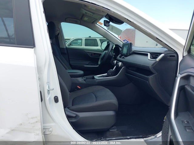 Toyota RAV4 LE 2021 JTMH1RFV3MD070453 Image 5