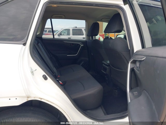Toyota RAV4 LE 2021 JTMH1RFV3MD070453 Image 8