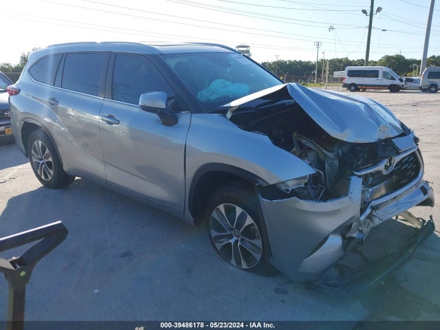 Toyota Highlander Xle 2023 5TDKDRAH8PS521769 zdjęcie główne