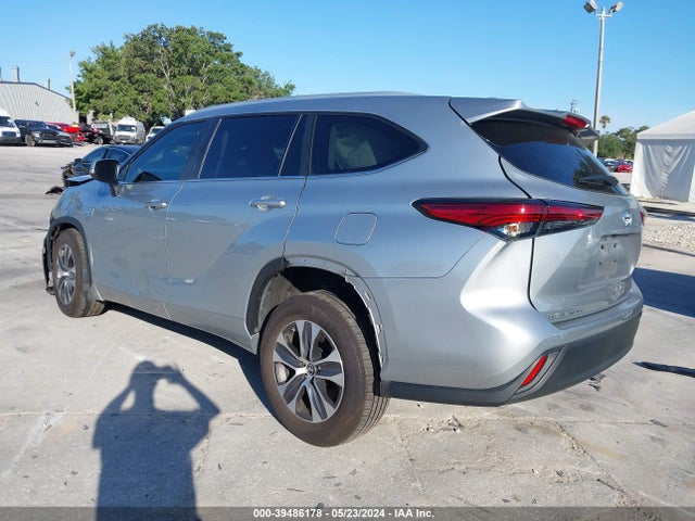 Toyota Highlander Xle 2023 5TDKDRAH8PS521769 Image 3