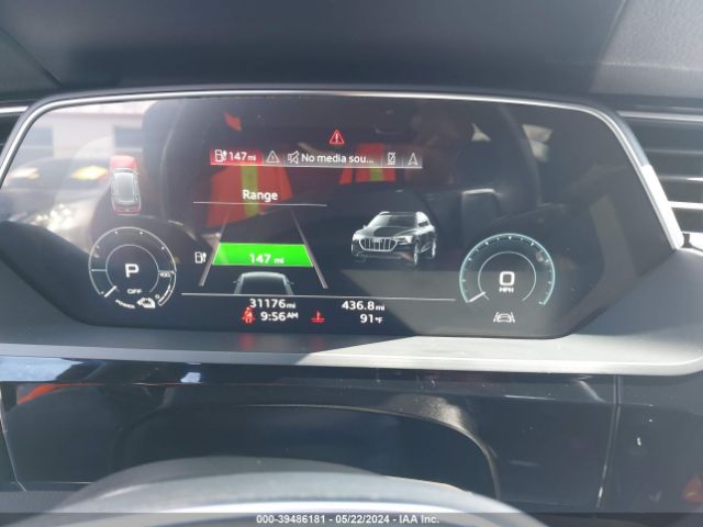 WA1AAAGE3NB024811 Audi E-tron Premium Quattro