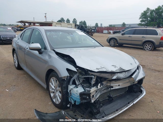 Toyota CAMRY LE 2019 4T1B11HK0KU249861 zdjęcie główne