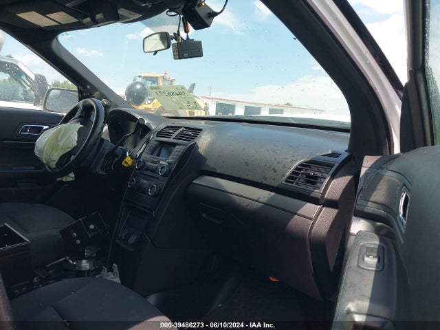 Ford Utility Police Interceptor 2017 1FM5K8AR8HGC24739 Image 5