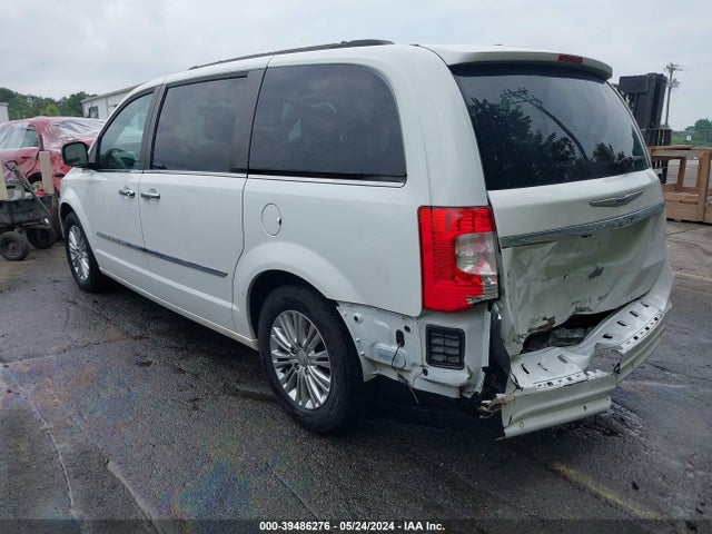 2C4RC1CG2GR149250 Chrysler Town & Country Touring-l Anniversary Edition