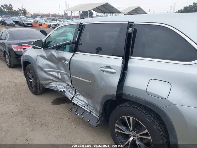 Toyota Highlander Le 2019 5TDZARFH8KS052224 Image 6