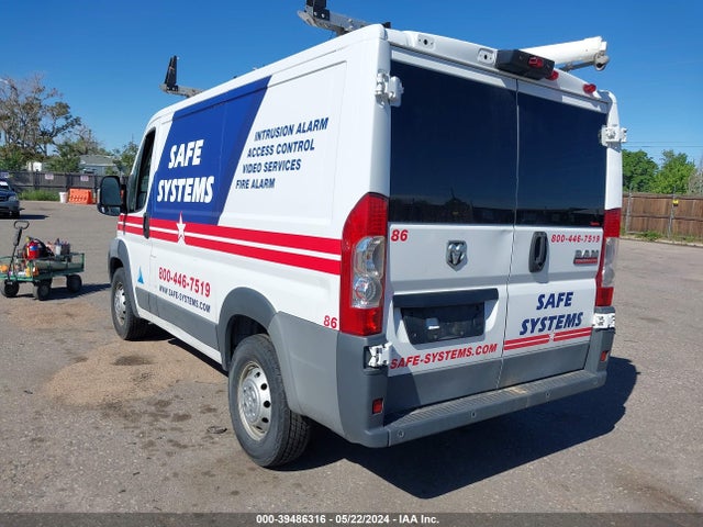 3C6TRVNG5JE107082 RAM Promaster 1500 Low Roof 118 Wb