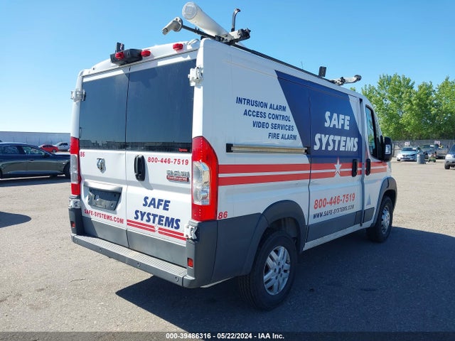 3C6TRVNG5JE107082 RAM Promaster 1500 Low Roof 118 Wb