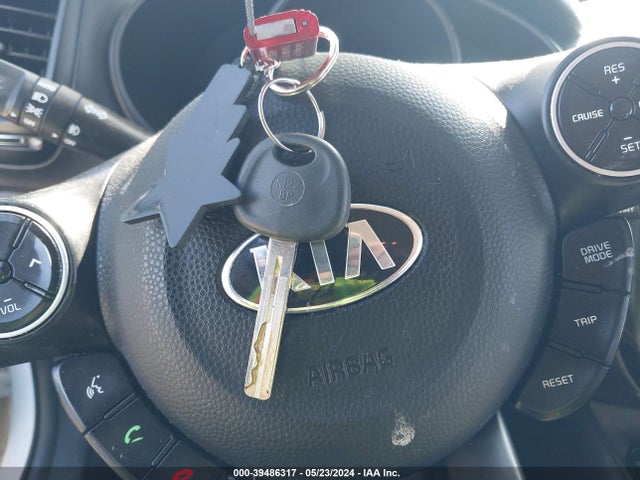 KIA SOUL + 2018 KNDJP3A59J7900271 Image 11