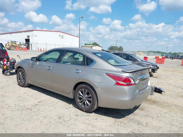 Nissan Altima 2.5 S 2015 1N4AL3APXFC443682 Image 3
