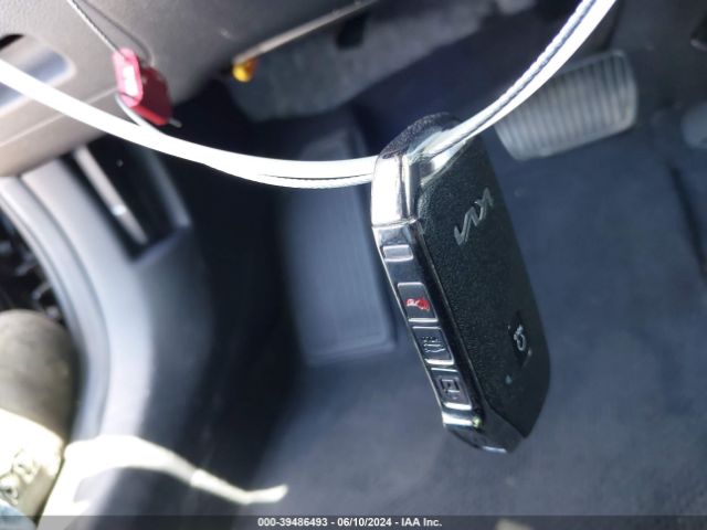 5XXG34J21NG082470 KIA K5 EX