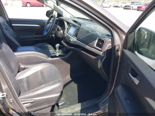 Toyota Highlander Xle V6 2015 5TDJKRFH8FS104113 Image 5