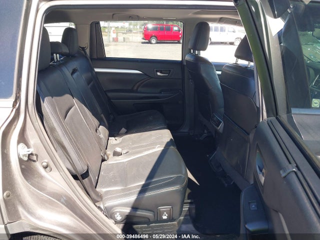 Toyota Highlander Xle V6 2015 5TDJKRFH8FS104113 Image 8