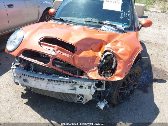 2006 MINI COOPER S WMWRH33586TF86219 Photo 5