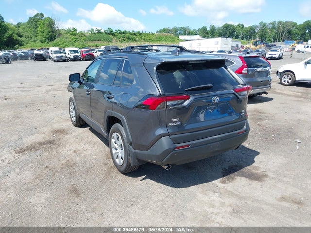 Toyota RAV4 LE 2019 2T3G1RFV4KC015068 Image 3