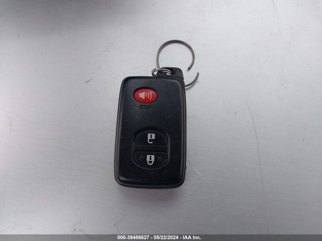 Toyota Prius V Four 2015 JTDZN3EU6FJ030158 Image 11
