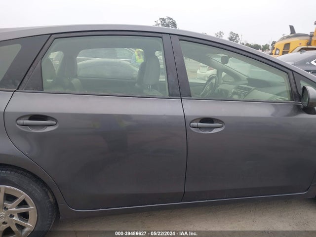 Toyota Prius V Four 2015 JTDZN3EU6FJ030158 Image 13