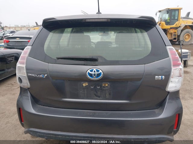 Toyota Prius V Four 2015 JTDZN3EU6FJ030158 Image 16