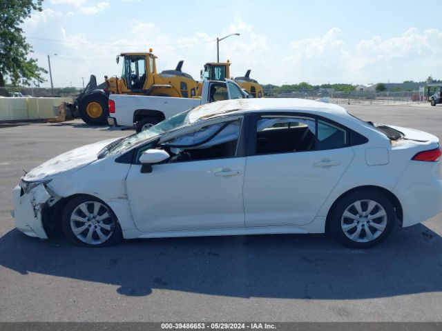 JTDEPRAE6LJ011874 Toyota COROLLA LE