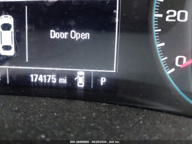 1G1ZD5ST4JF213833 Chevrolet MALIBU LT