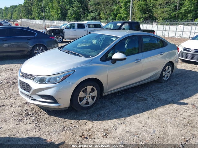 Chevrolet Cruze Ls Auto 2017 1G1BC5SM6H7203144 Image 2