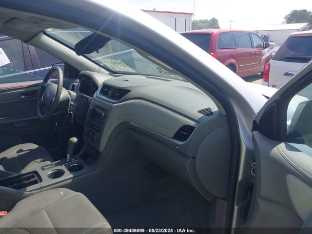 Chevrolet Traverse Ls 2017 1GNKVFED5HJ187452 Image 5