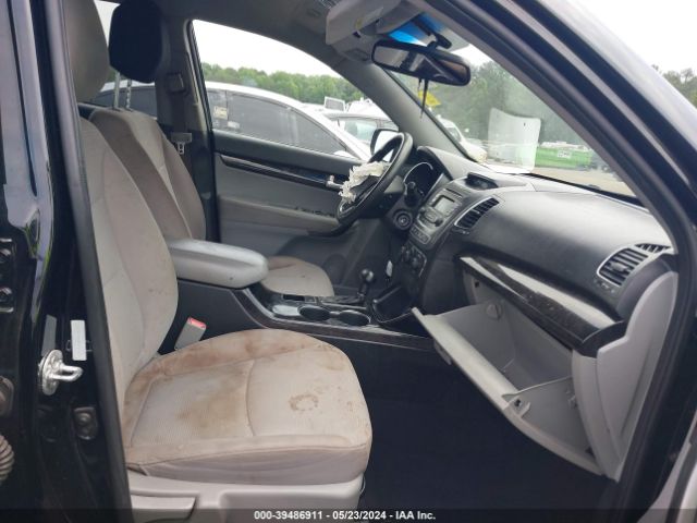5XYKT3A68EG471738 KIA SORENTO LX